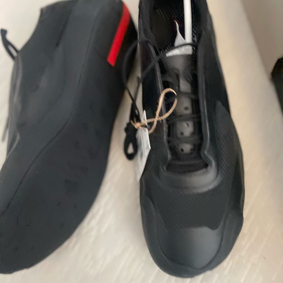 Brand New A+P Prada Luna Rossa - Picture 8 of 14